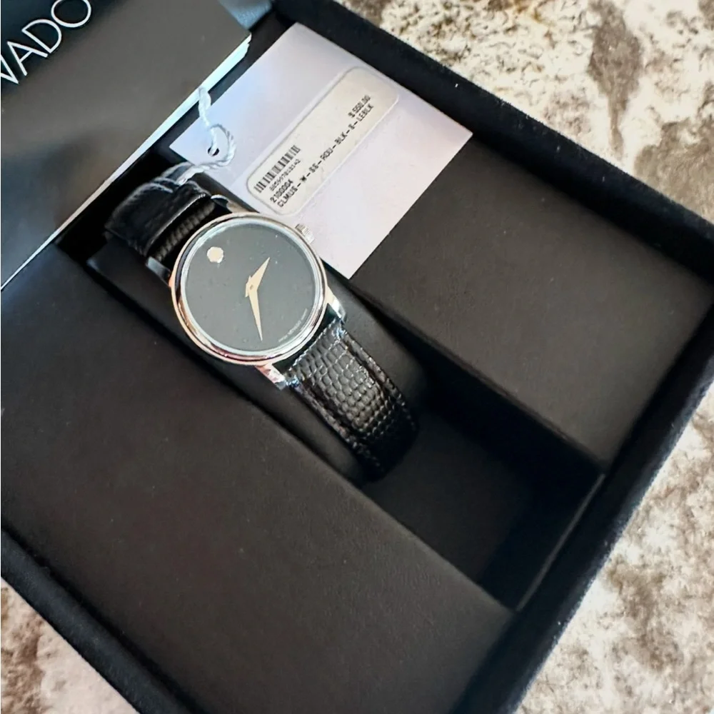 Movado Swiss Quartz Alligator Museum Watch Black Leather New in box - Picture 6 of 13